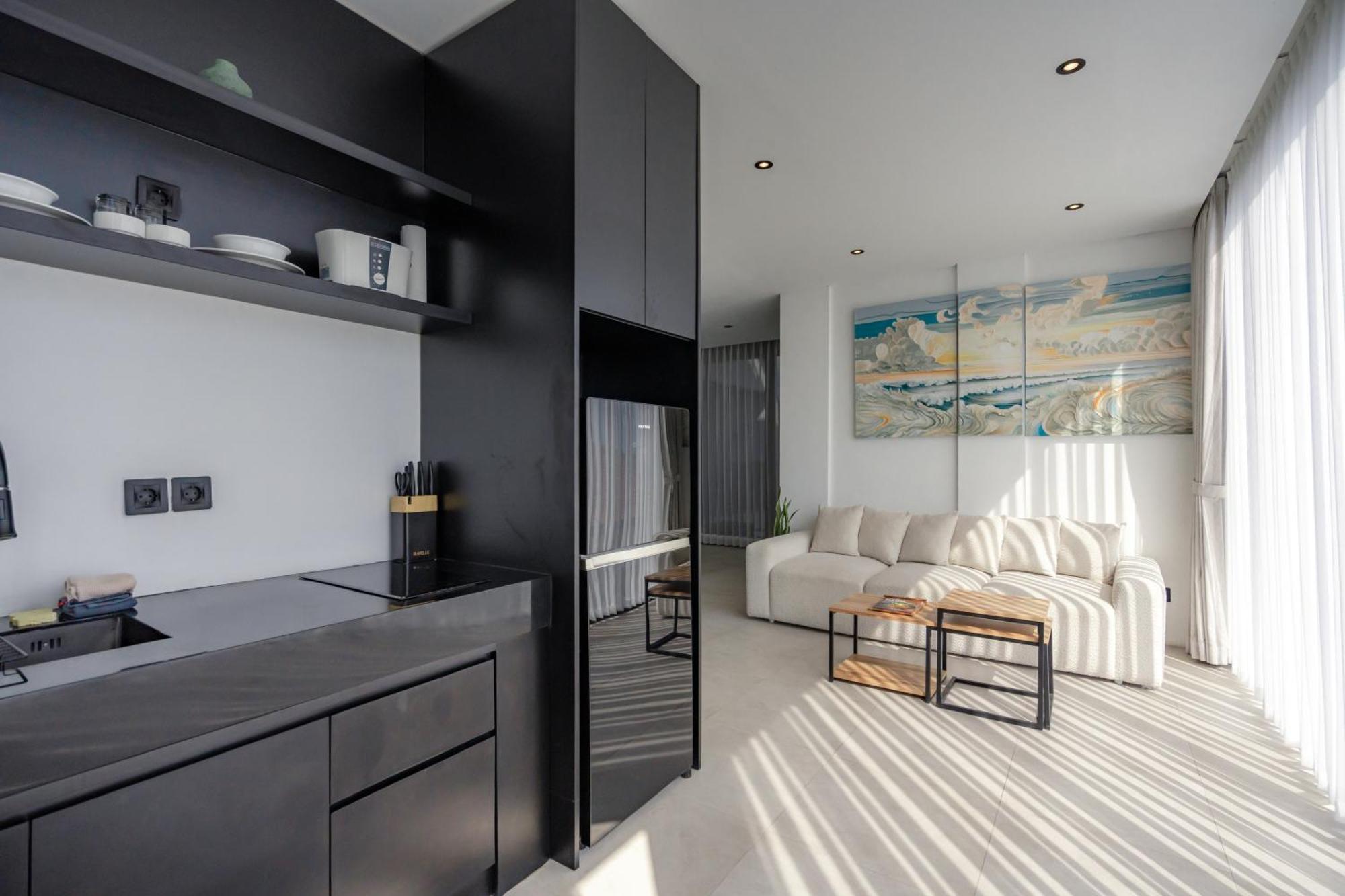 Onyx Beach Hotel Canggu Buitenkant foto