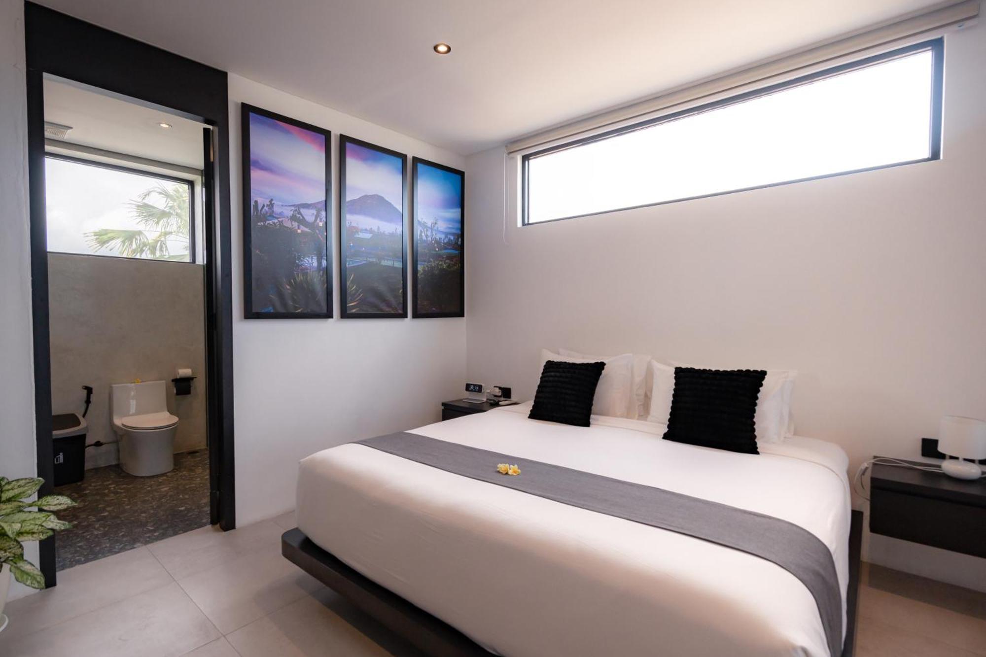Onyx Beach Hotel Canggu Buitenkant foto