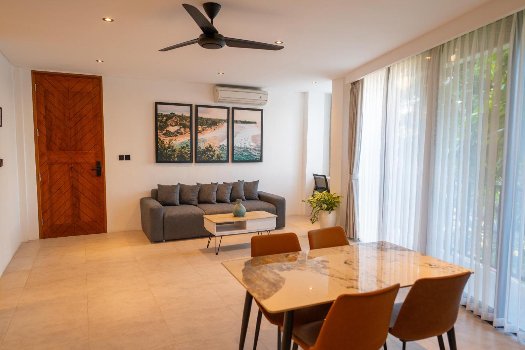 Onyx Beach Hotel Canggu Buitenkant foto